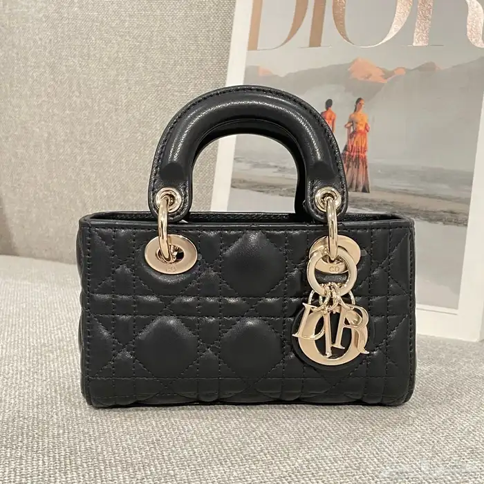 شنطه Christian Dior جلد طبيعي 1