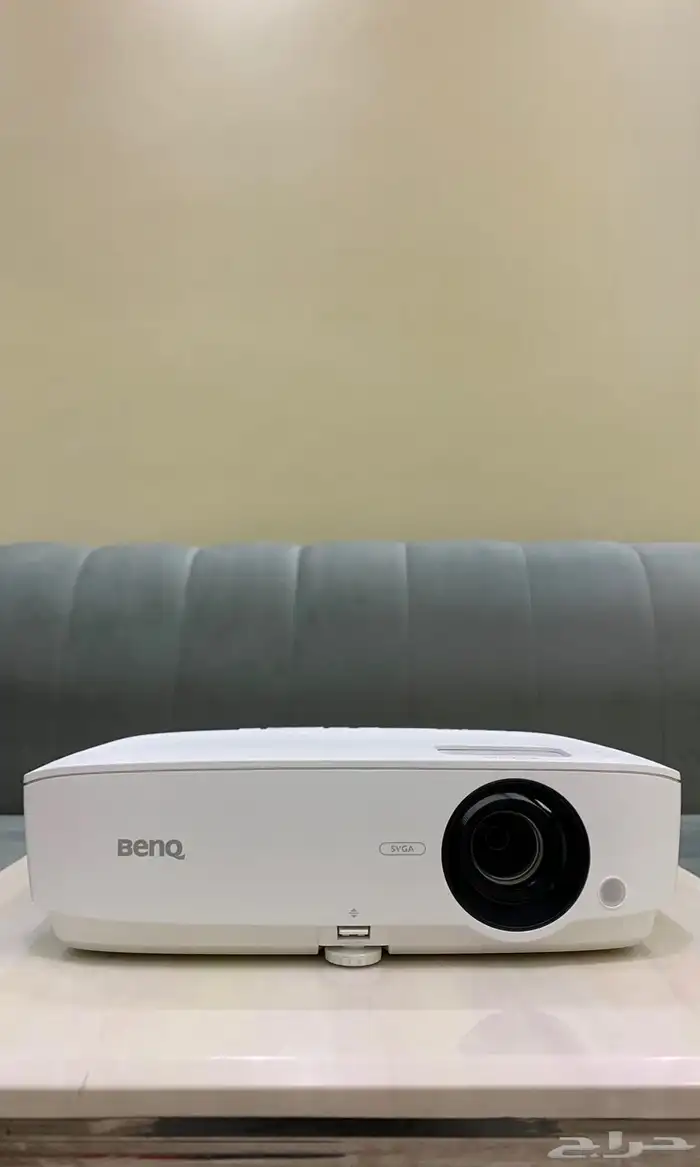 بورجيكتر BenQ أخو الجديد 1