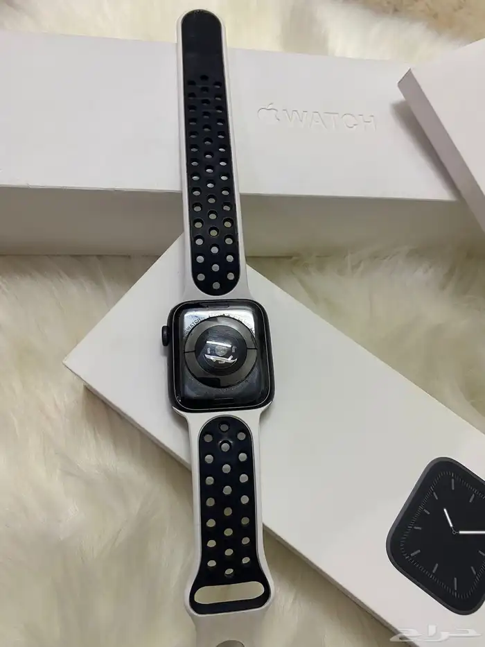 ساعه ابل الأصدار الخامس نظيفه 2