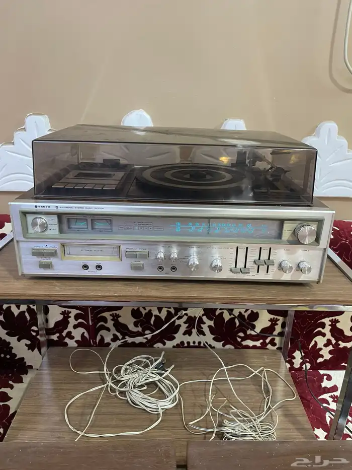 مشغل أسطوانات سانيو قديم تراثي 1