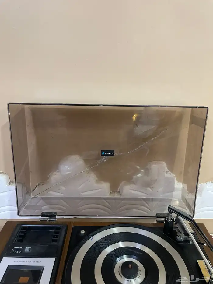 مشغل أسطوانات سانيو قديم تراثي 4