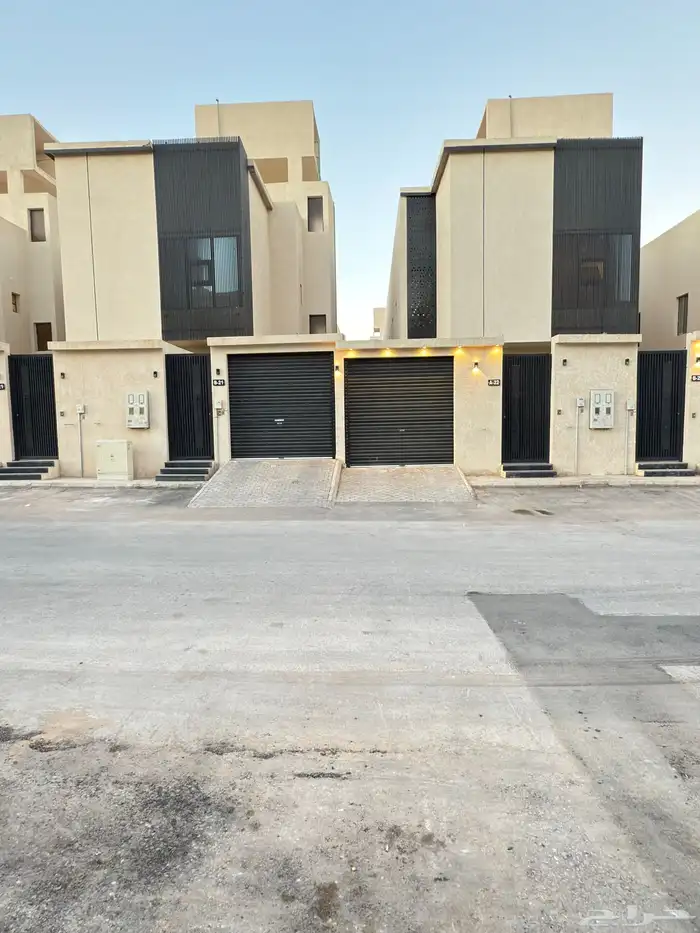 دور علوي حي الشفاء مساحه 360متر 1