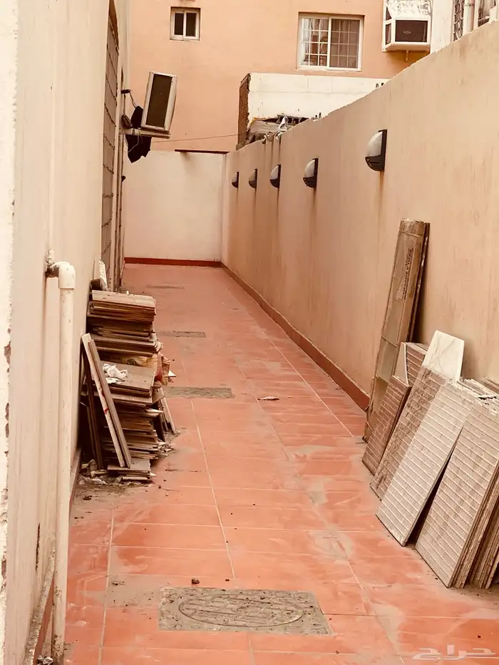 عمارة للبيع حي النخيل 5