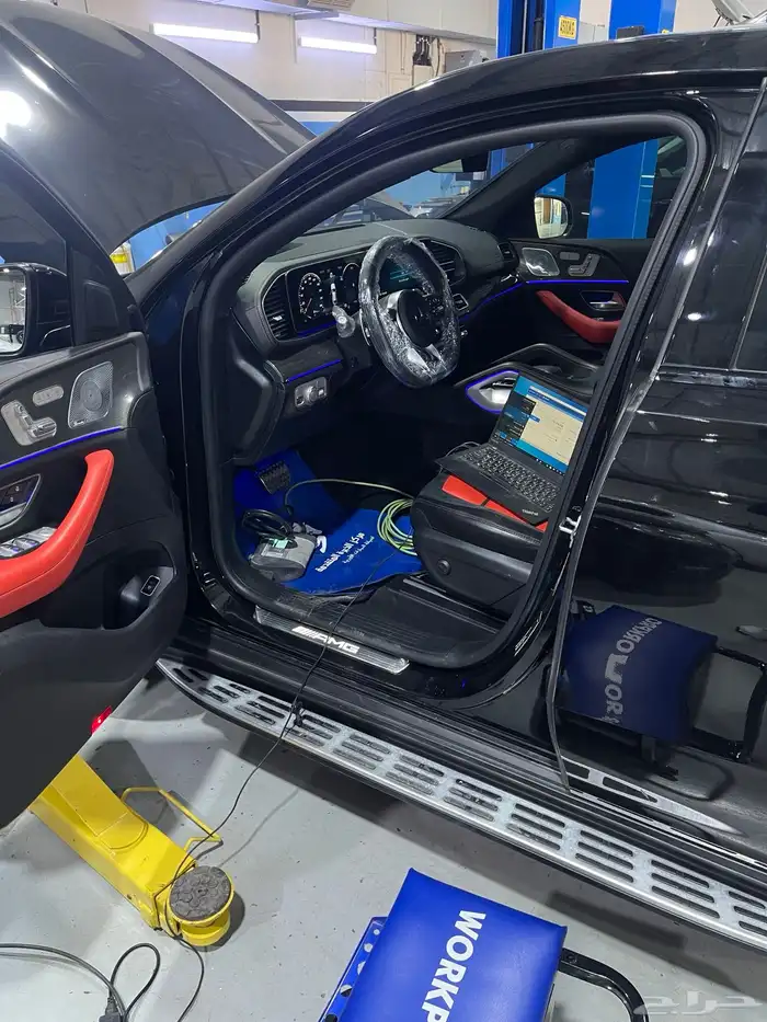 ورشة تصليح سيارات بي ام دبليو 4