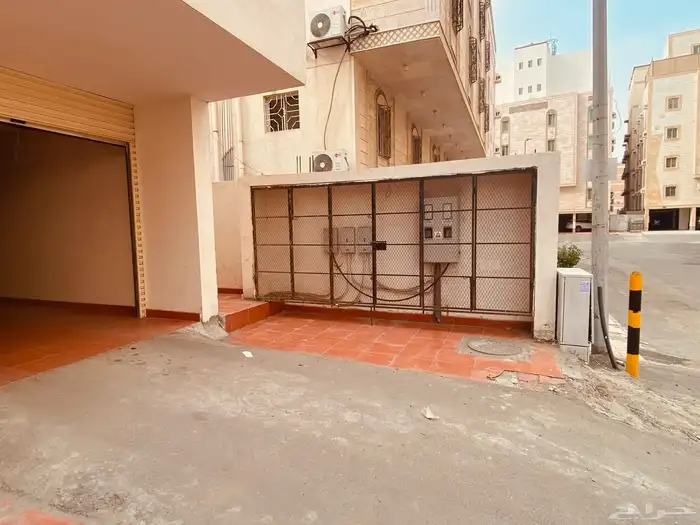 عمارة للبيع حي النخيل 8