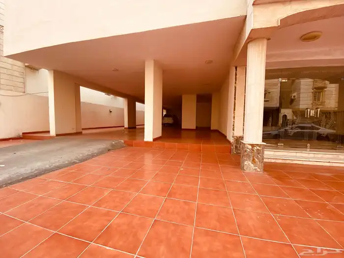 عمارة للبيع حي النخيل 11