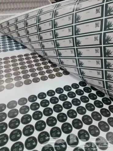 مطابع مطبعة استيكر دائري استكر مربع اشكال فاتورة كرت بنر 4