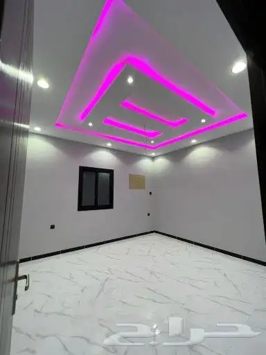 شقه 5غرف موقع ممتاز احدث الديكورات والتشطبات 7