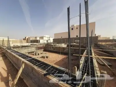 مقاول عام 1