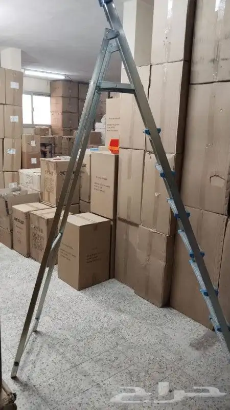 للبيع سلم حديد جديد مقاس 7 درجات 12