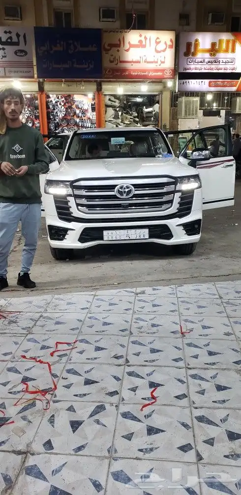 ترهيم جيب لاند كروزر وارد الساير 2022 4