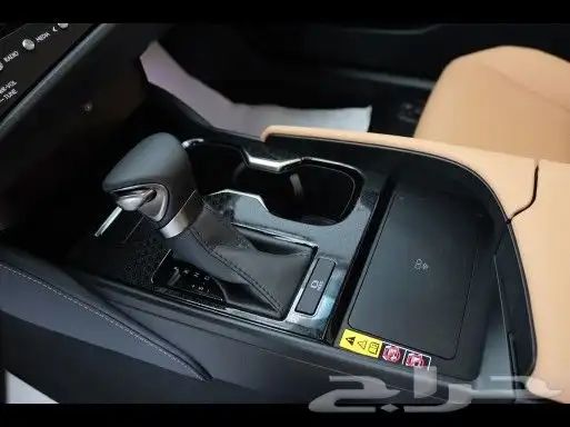 لكزس ES250 موديل 2025 4