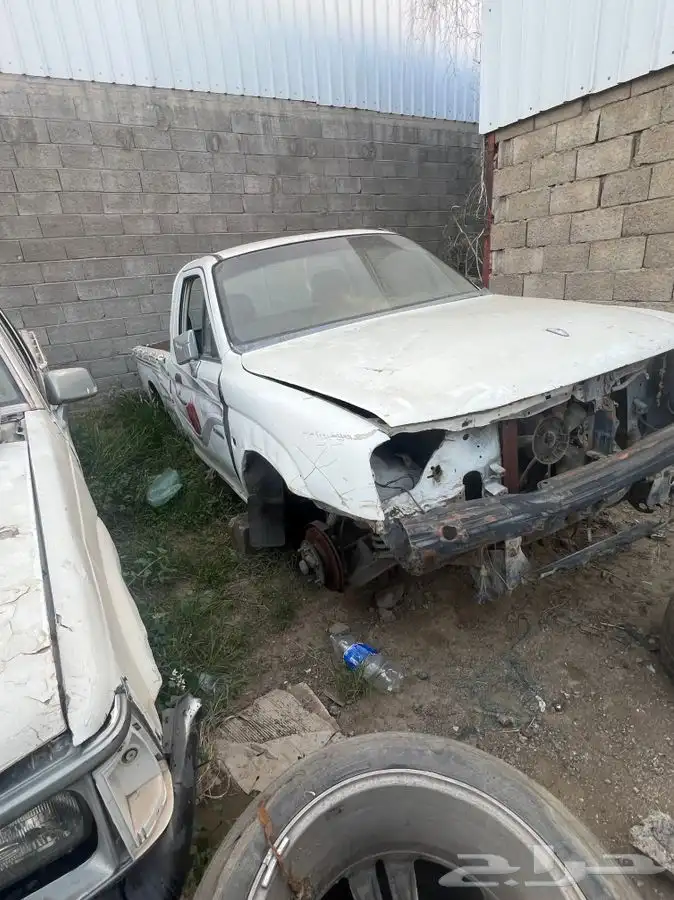 ميتسوبيشي غمارة موديل 2004 تشليح قطع غيار 3