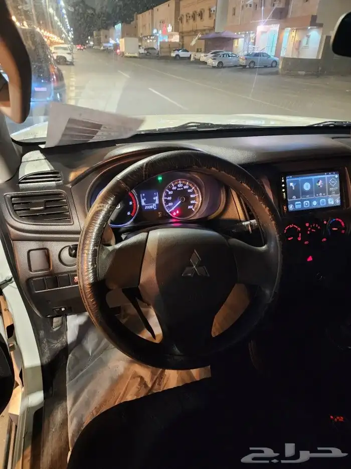 ميتسوبيشي دبل L200 على الشرط 5