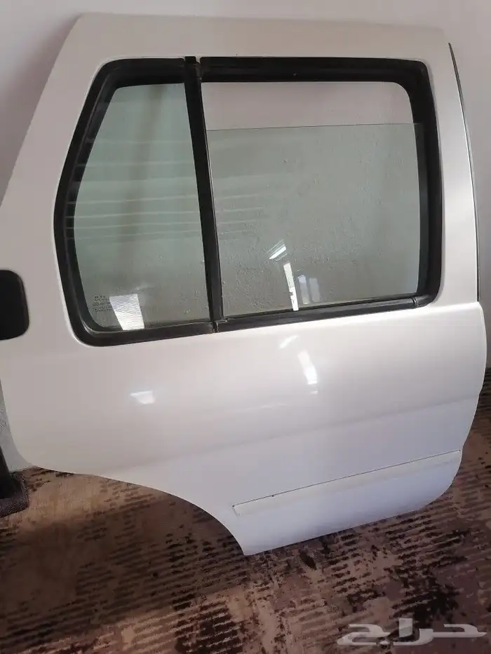 باب نيسان باثفندر يمين خلفي 0