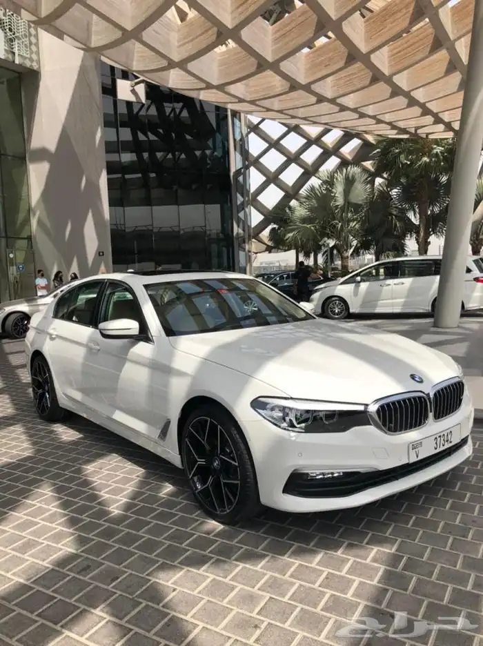 تأجير سيارات في دبي 2