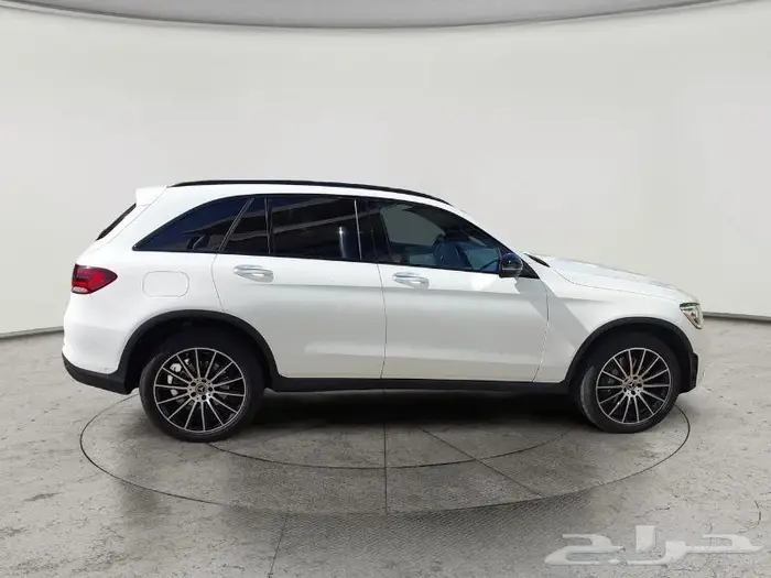 مرسيدس 2022 GLC دفع رباعي 9