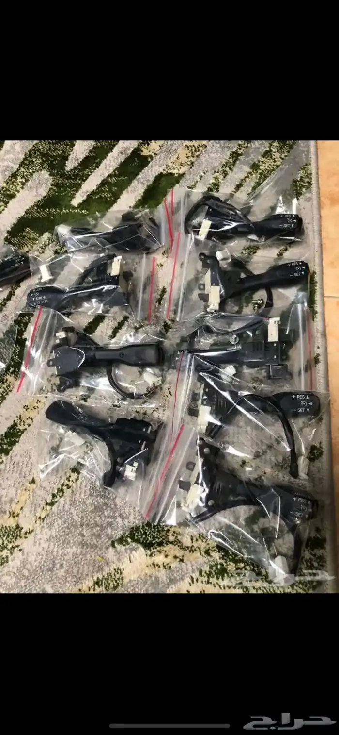 مثبت يارس و كورلا وكامري اصلي مستعمل 0