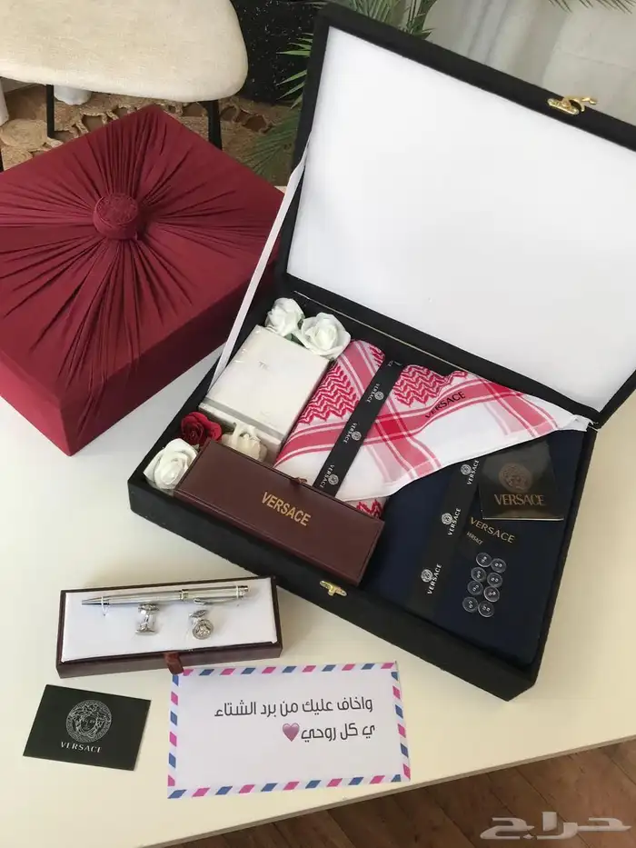 عرض طقم رجالي ماركة فرزاتشي أهدي أحبابك 0