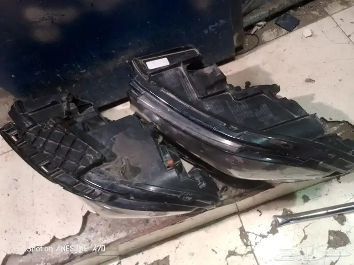 شمعات دواج شالجر طقم اثنين اصلي وكاله فيها بس القواعد مكسرات 3