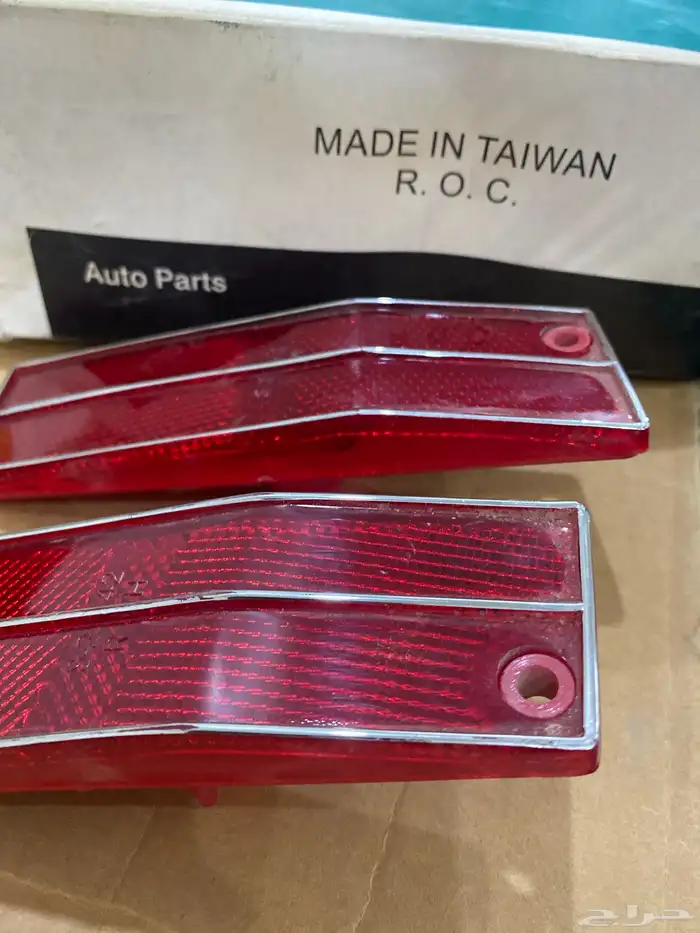 طقم جمرات خلفيه كابرس 77-78 جديد 2