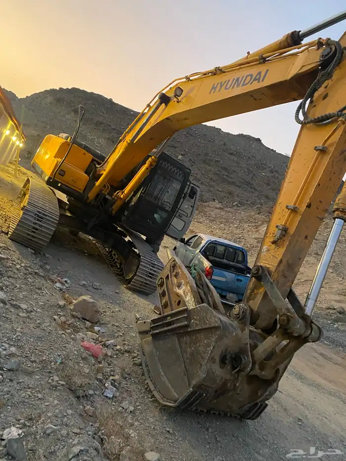 بوكلين حفار هواندي للايجار 1