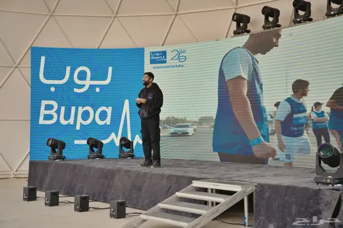 مقدم محترف باللغتين حفل محافل مؤتمر معرض مناسبة احتفال 0