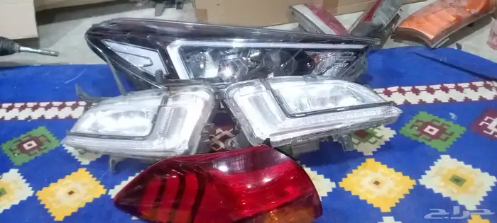 شمعات وكشافات وانوار خلفيه توسان 2019 2020 1