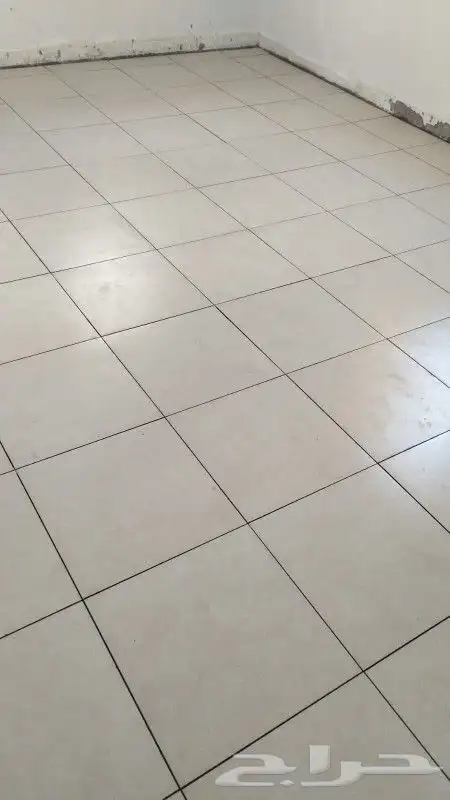 مبلط سيراميك ارضيات رخام و برسلان وجميع ديكورات السيراميك وا 1