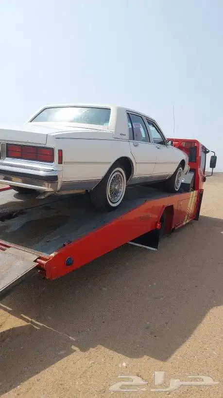 سطحه لنقل السيارات 1