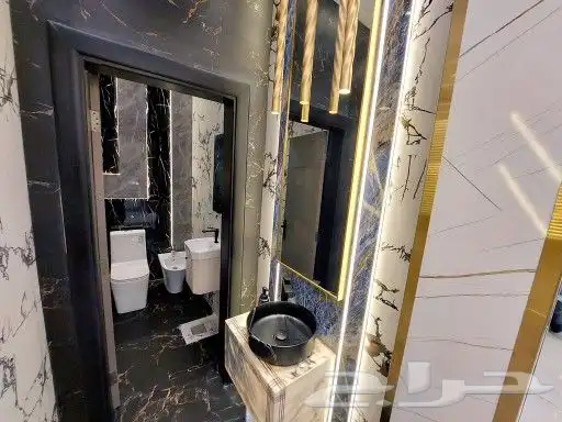 مكتب جاهز للإيجار في العليا مساحة 152م 11