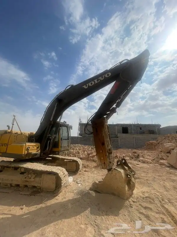 تفتيت صخور وقص اراضي 0