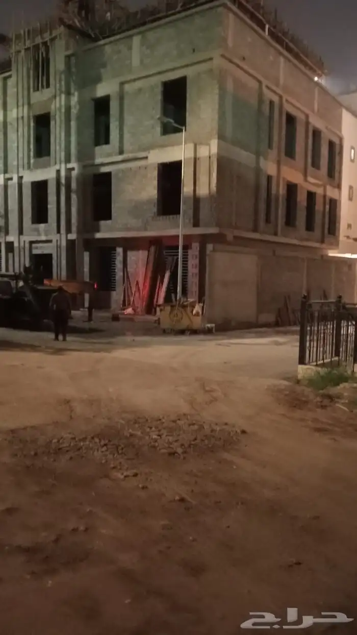 مقاول بناء نجار 2