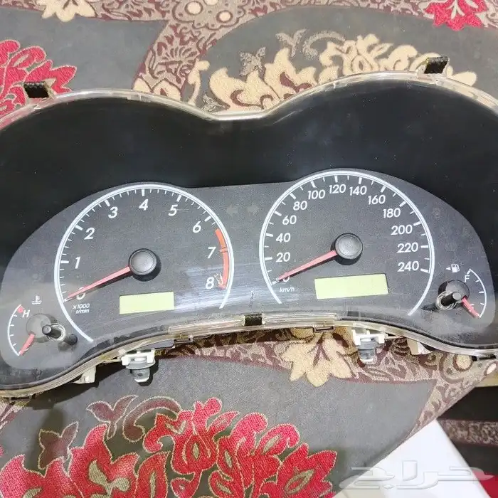 طبلون عداد نظيف من سياره وكالة ممشي 44الف700كيلو 0