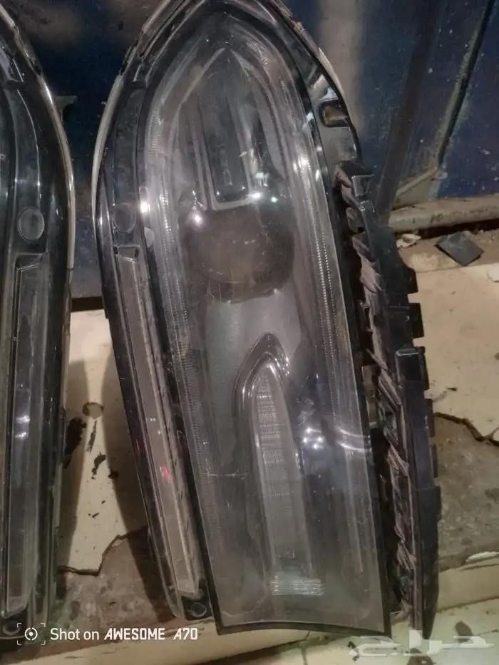 شمعات دواج شالجر طقم اثنين اصلي وكاله فيها بس القواعد مكسرات 7