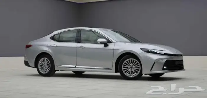 كامري ال اي بنزين - ابيض - فضي- رمادي 2