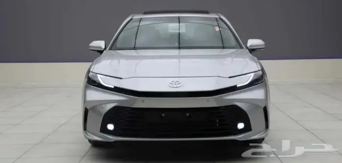 كامري ال اي بنزين - ابيض - فضي- رمادي 3