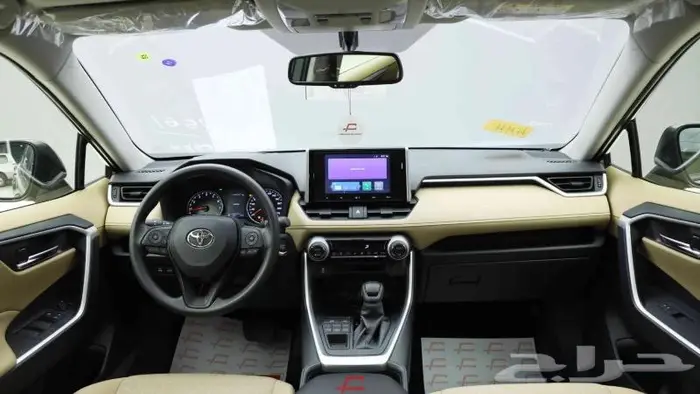 تويوتا راف فور فتحة XLE بنزين 2025 13