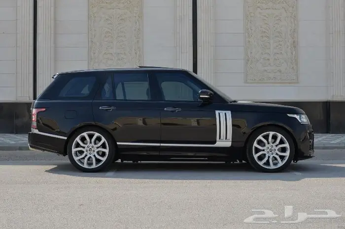 لاندروفر رنج روفر فوج SE سوبر تشارج 2013 نظيف 9