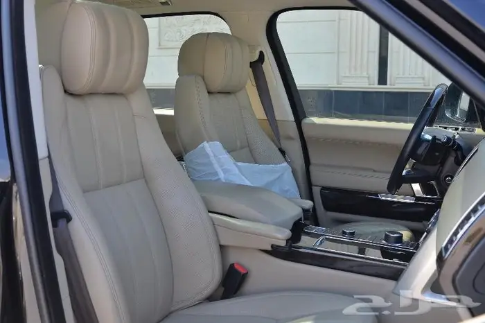 لاندروفر رنج روفر فوج SE سوبر تشارج 2013 نظيف 33