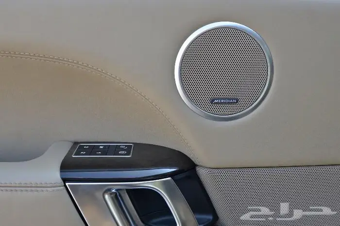 لاندروفر رنج روفر فوج SE سوبر تشارج 2013 نظيف 19