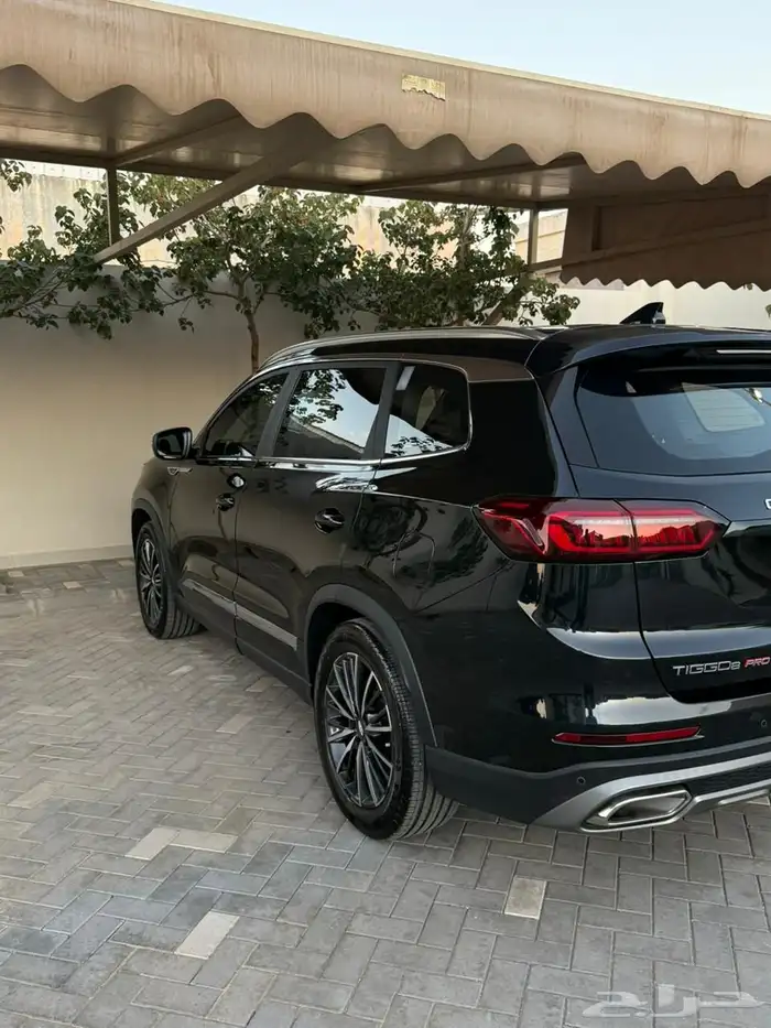 شيري تيقو برو 8 اسود 6