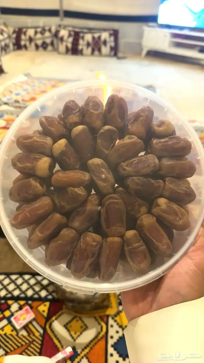 تمر صقعي فاخر 2