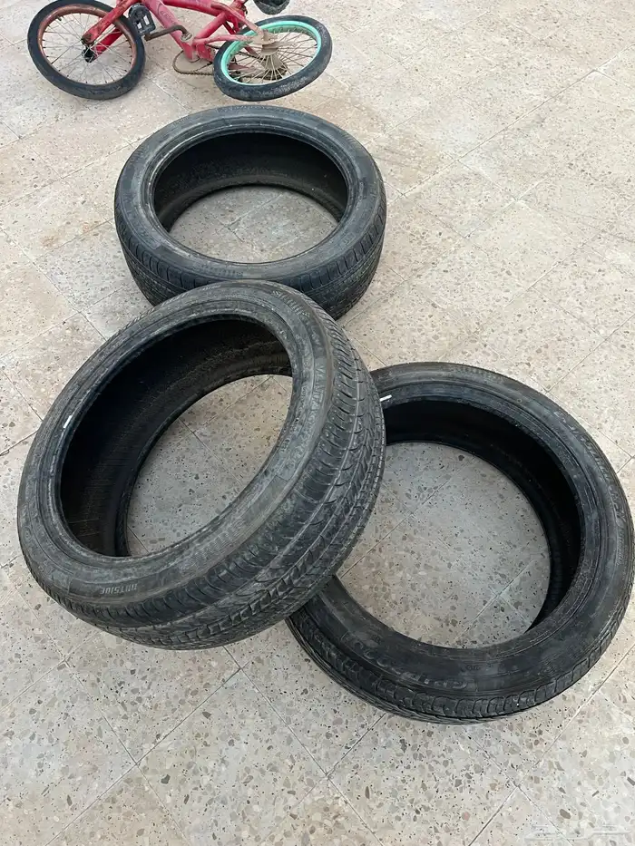 كفرات دوج تشارجر مقاس 20 srt 4