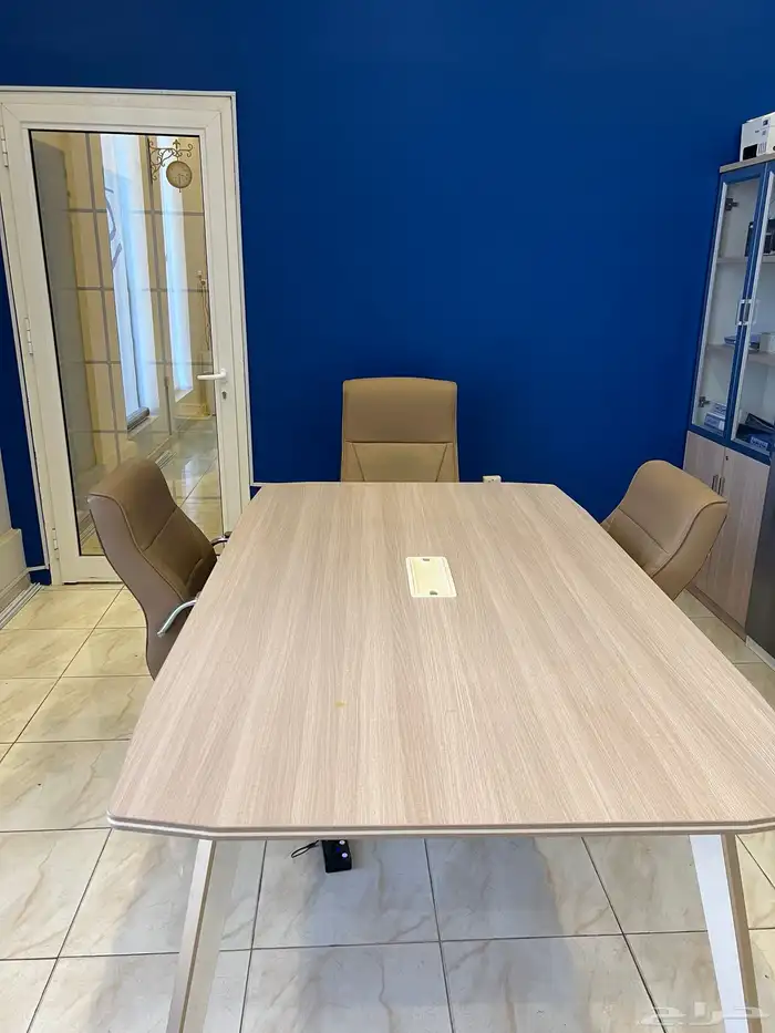 طاولة اجتماعات 0