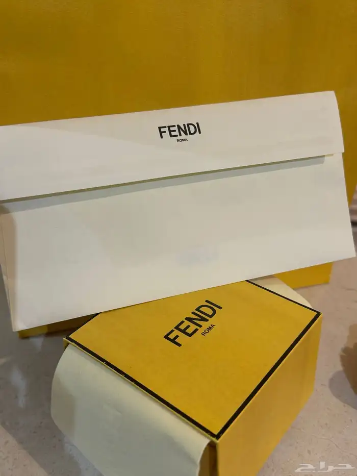 اسواره فندي اصليه معها الفاتوره وكامل الملحقات 1