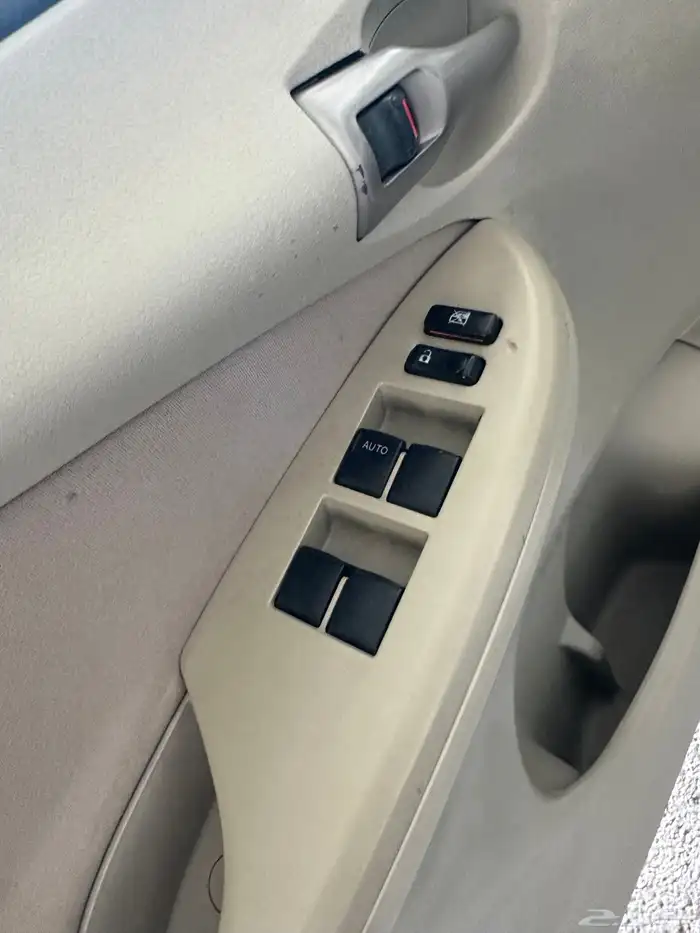 تويوتا كورلا 2013 ستاندر 18