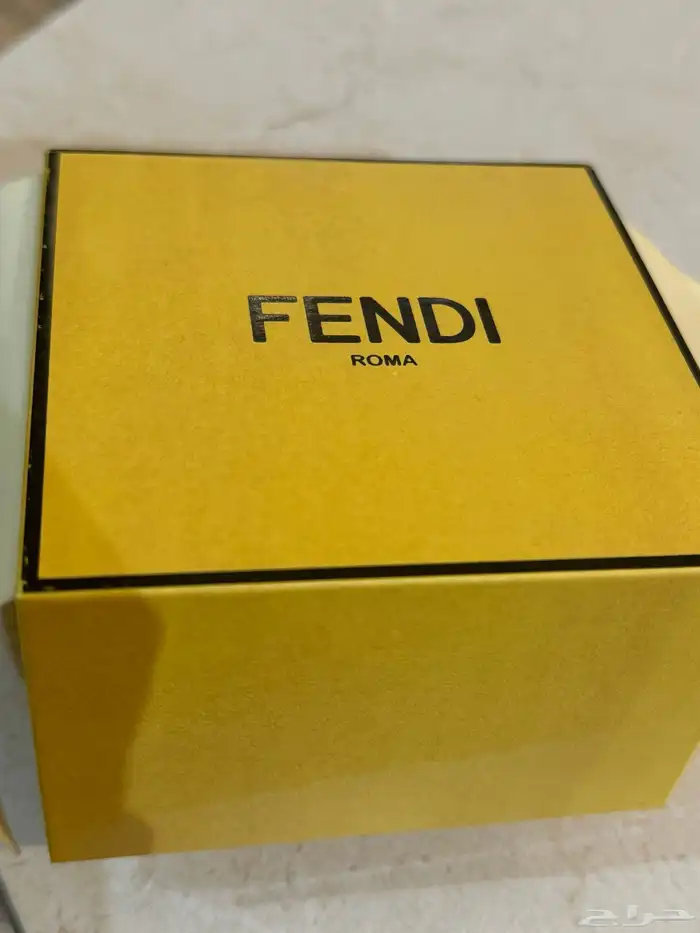 اسواره فندي اصليه معها الفاتوره وكامل الملحقات 3