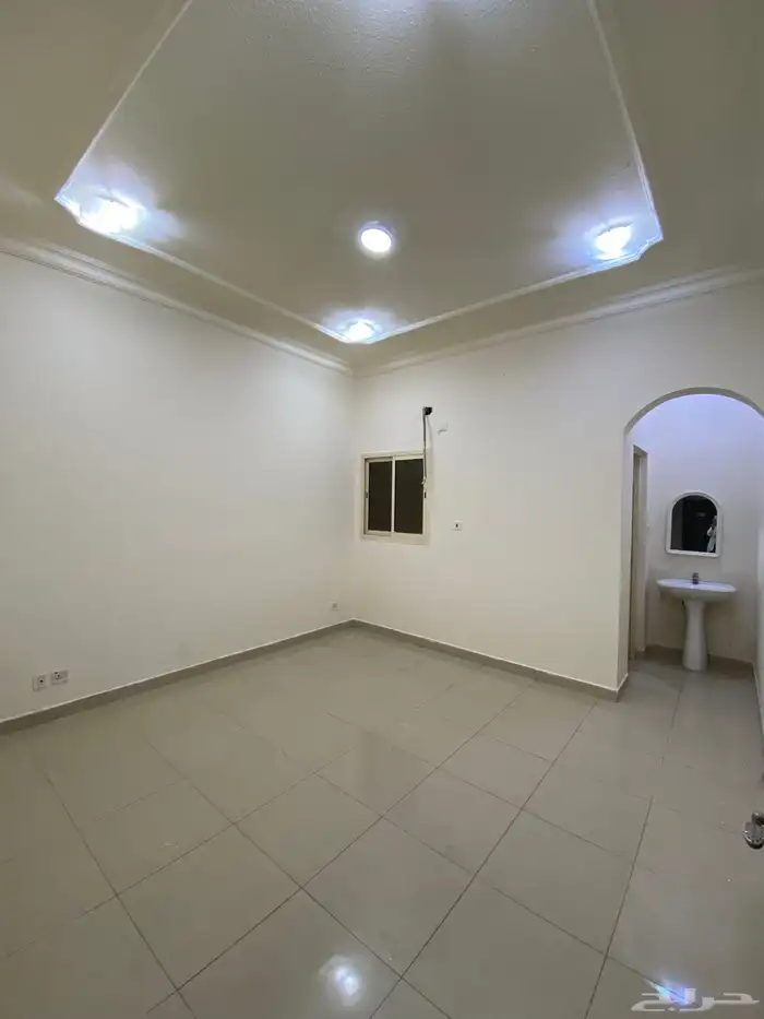 شقق للإيجار بحي الفيصليه الدمام . غرفه ودورة مياه 1500 5