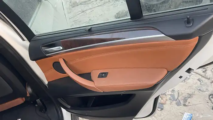 bmw x5 قطع غيار فقط 7